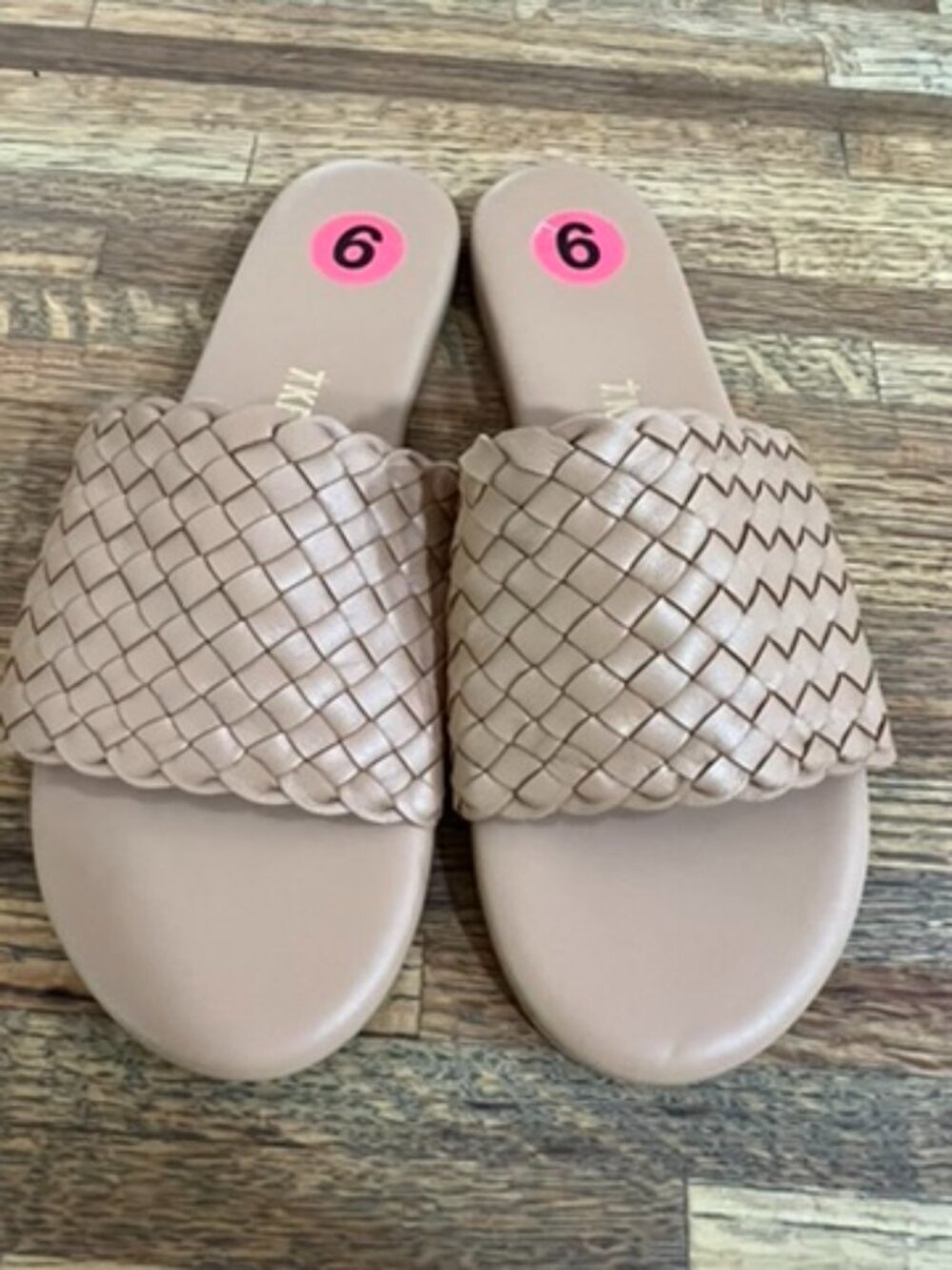 Tkees Betty Basketweave Leather Slide Sandals in Rose SIZE 6 NWT SOLD OUT